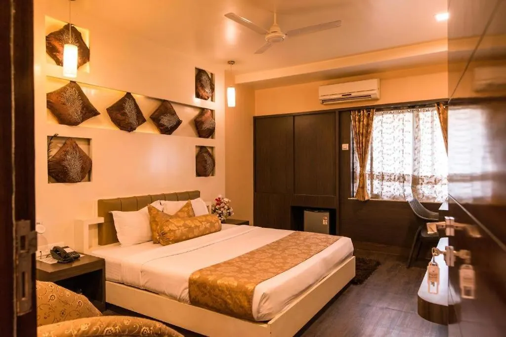 Mahaveer Palace Varanasi 3*,